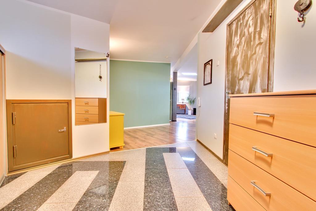 Toompuiestee Penthouse With Sauna Huoneisto *