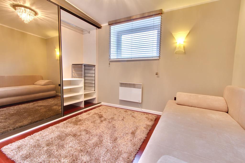 Toompuiestee Penthouse With Sauna * Tallinna