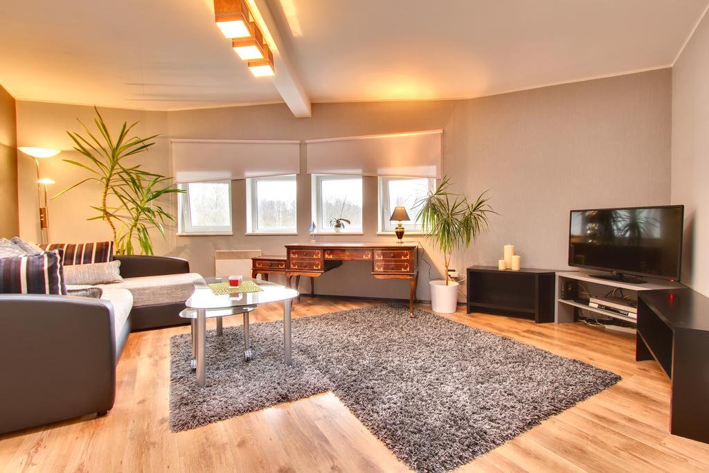 Toompuiestee Penthouse With Sauna Tallinna